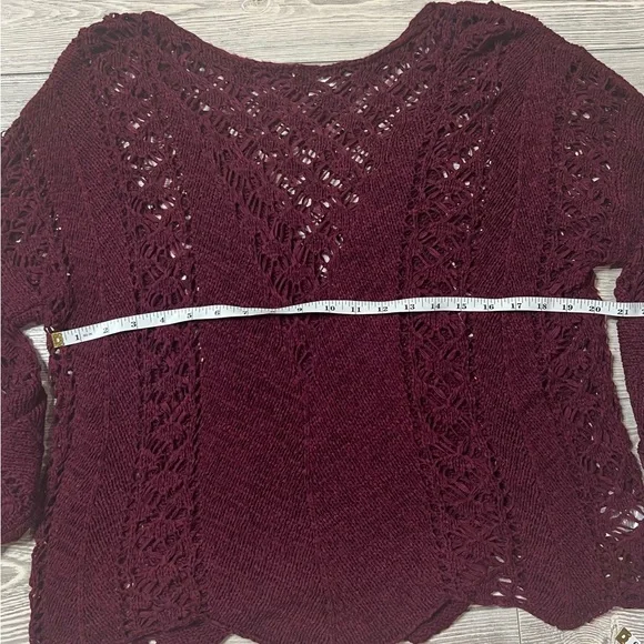 Umgee knit sweater size small, like new, washed on delicate & air dried. - Picture 6 of 7